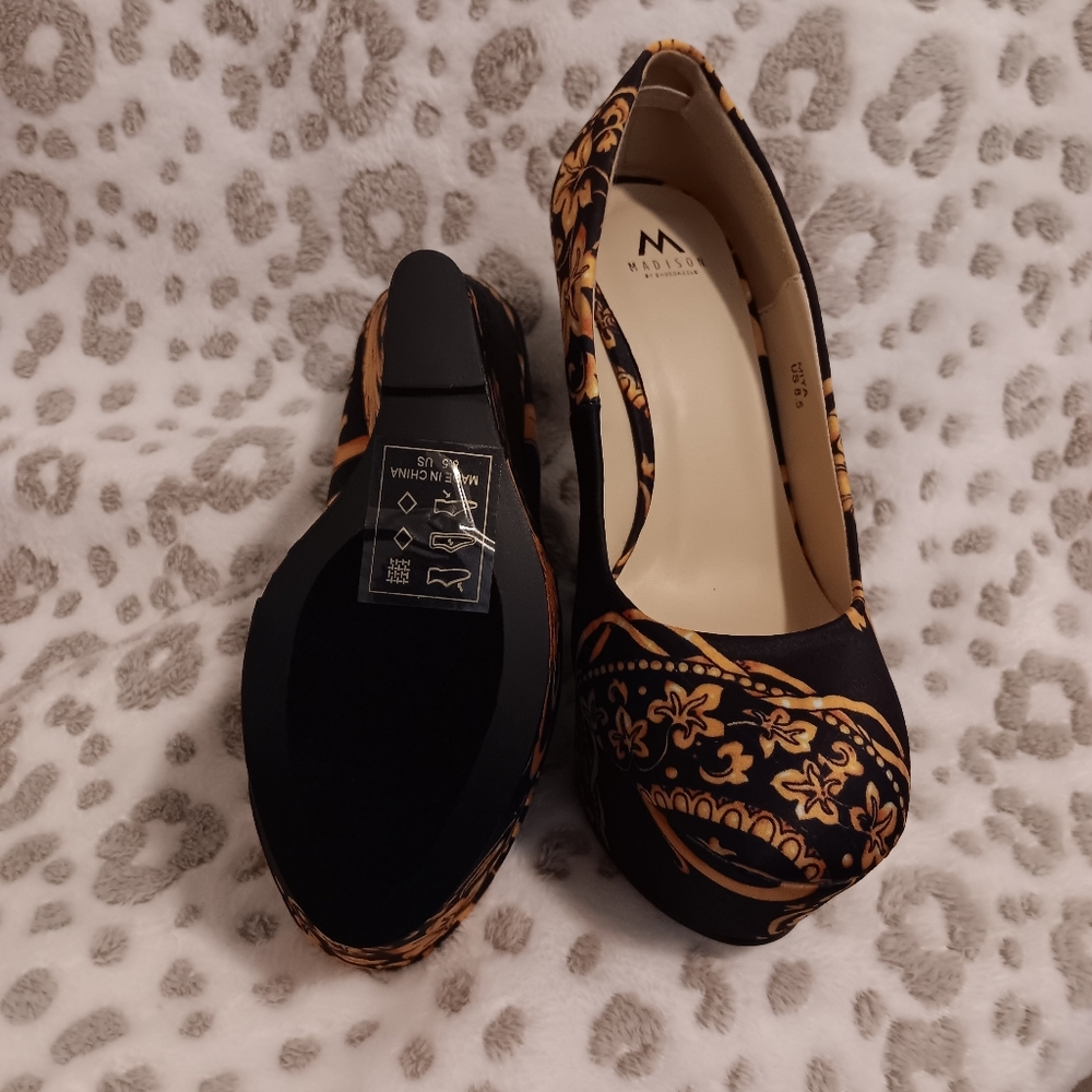 Madison, gold&blk,8.5